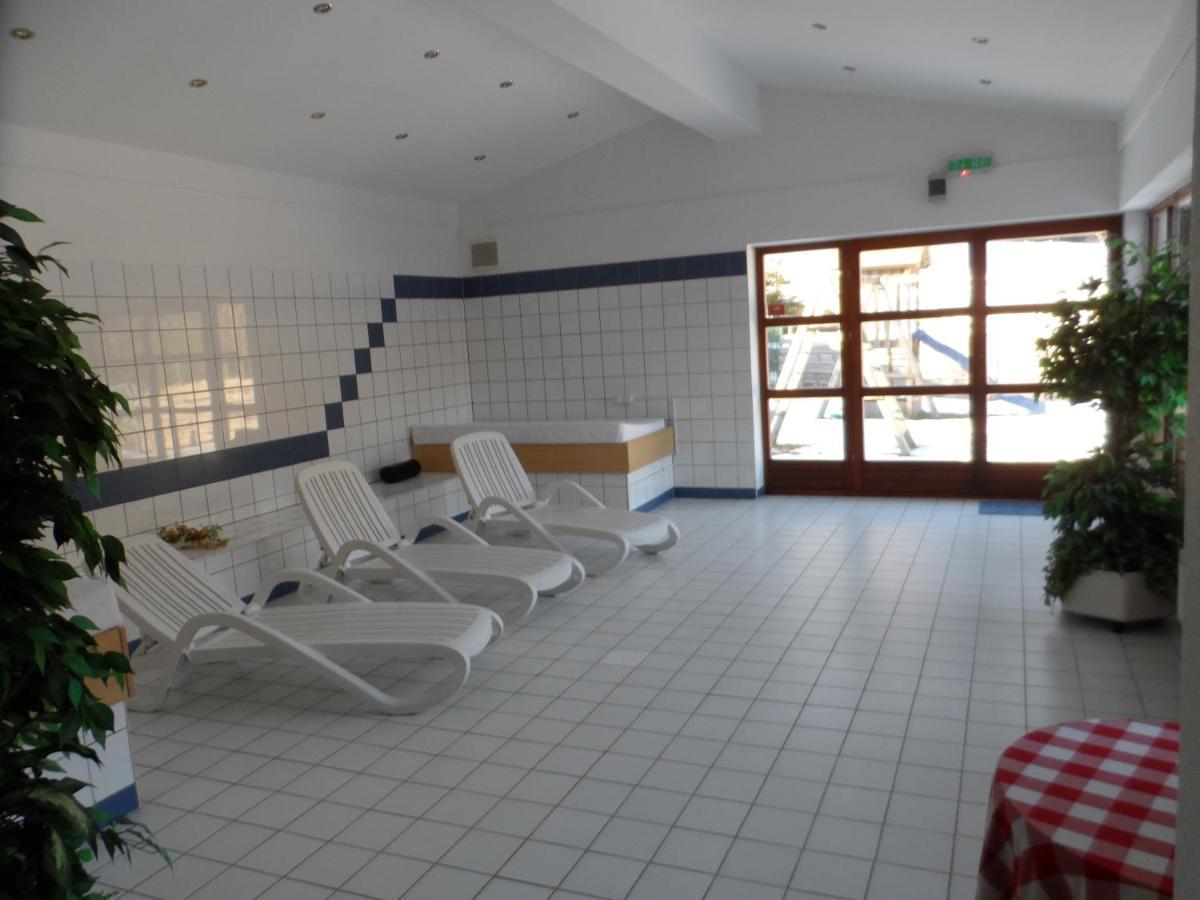 Apartman Viki Apartment Филипсройт Екстериор снимка